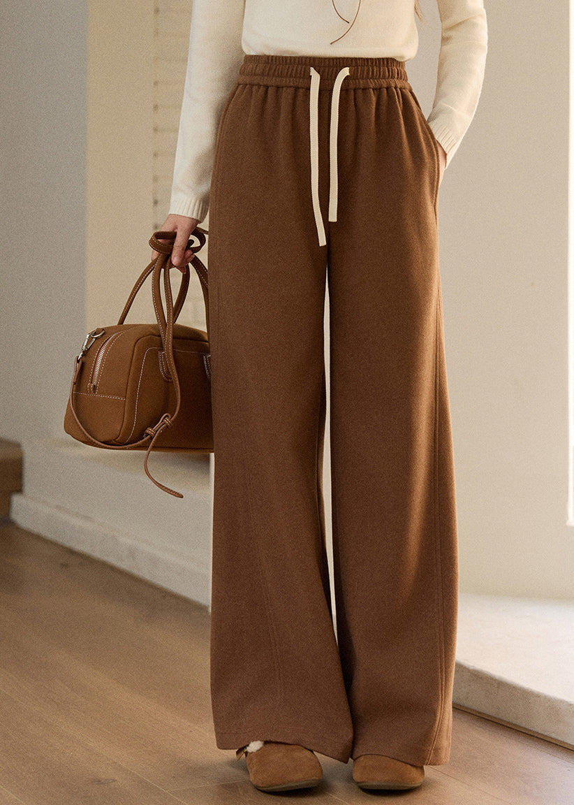 Well Tailored Pants with a Graceful Silhouette