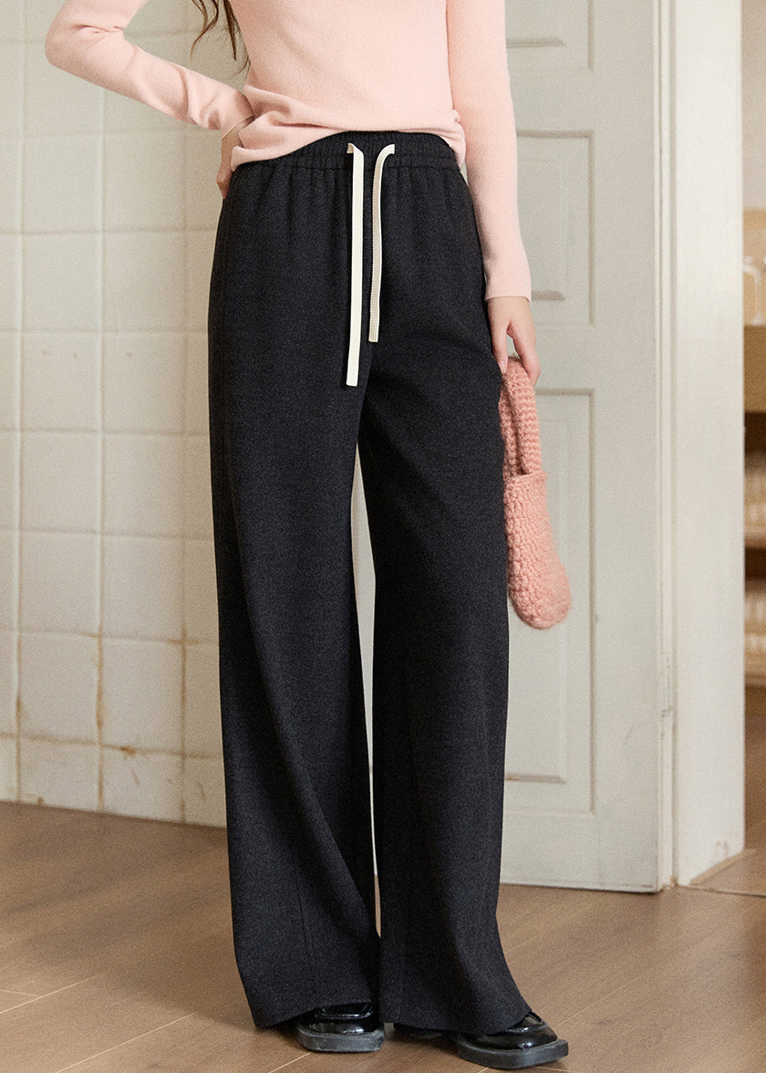 Well Tailored Pants with a Graceful Silhouette