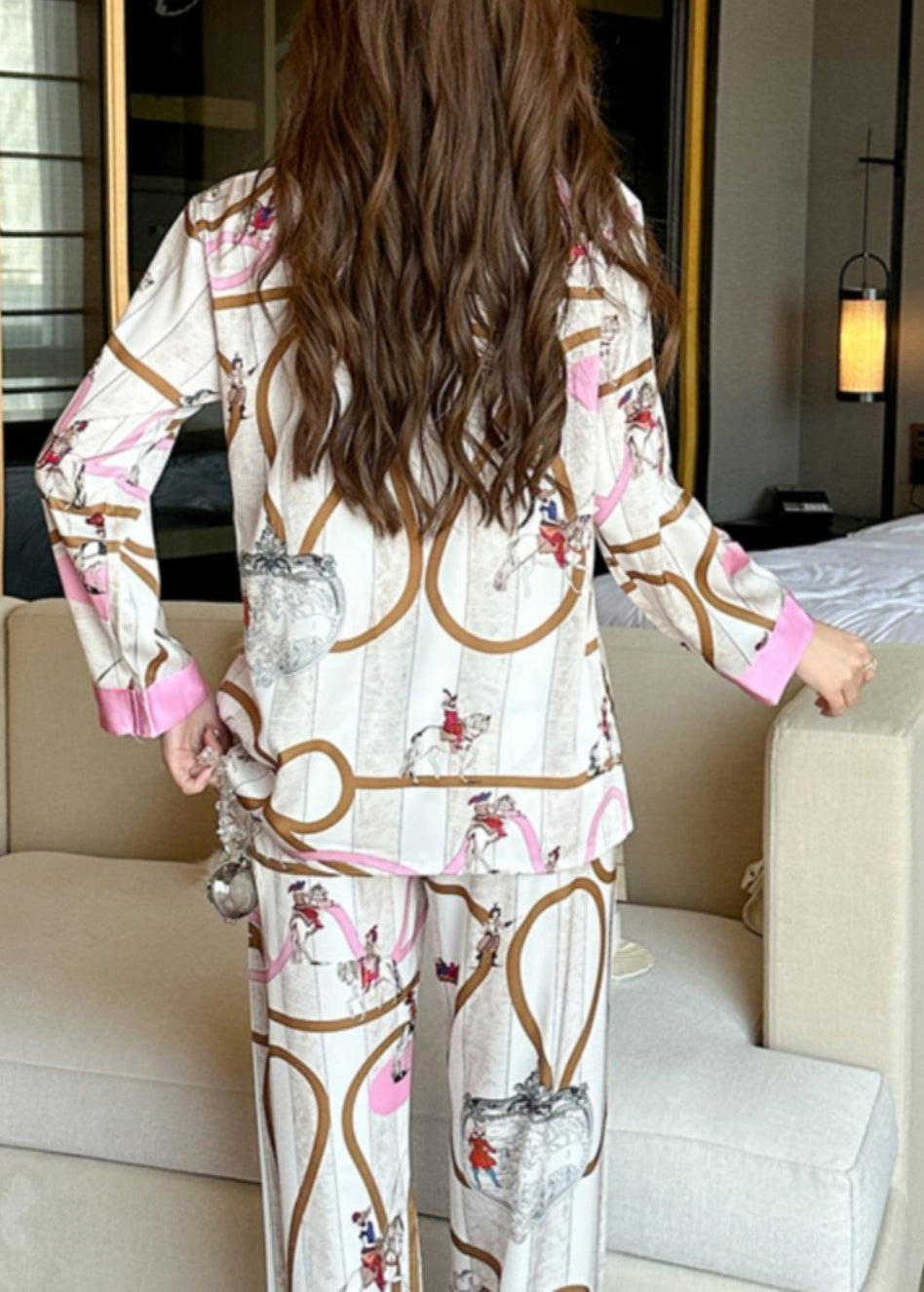 Beautiful Set with Unique Style