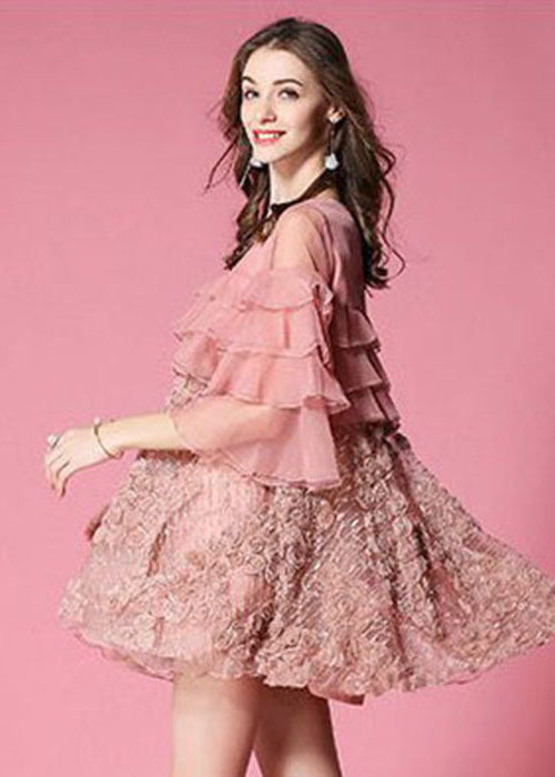 Well Tailored Dress with a Graceful Silhouette
