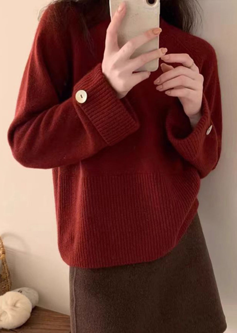 Effortlessly Elegant Sweater with a Timeless Design