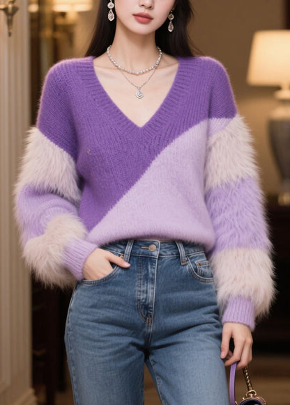 Classic Vintage Sweater with a Flattering Fit