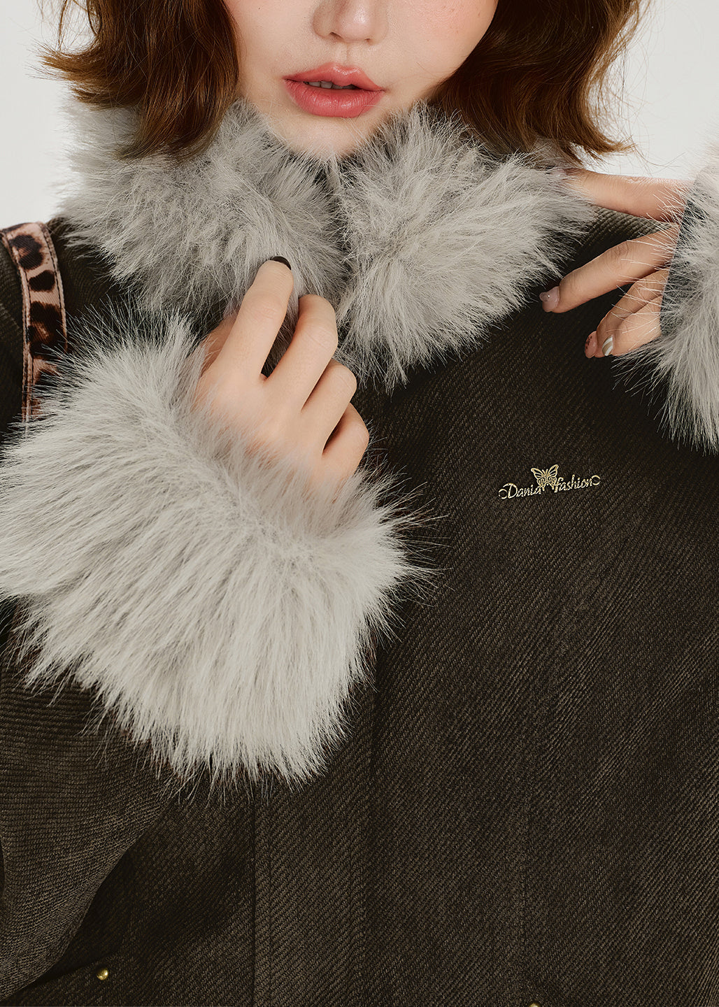 Effortlessly Elegant Coat with a Timeless Design