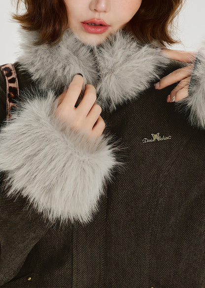 Effortlessly Elegant Coat with a Timeless Design