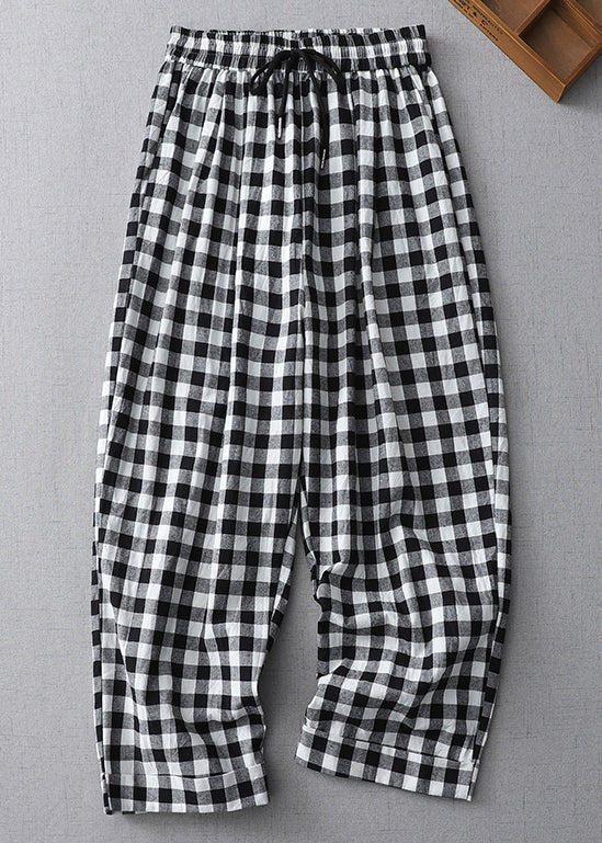 Effortlessly Elegant Pants with a Timeless Design