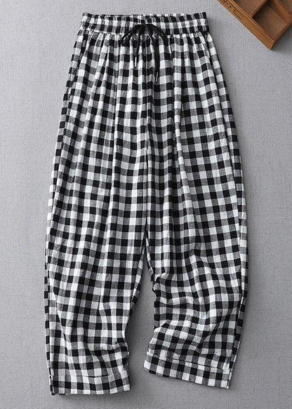 Effortlessly Elegant Pants with a Timeless Design