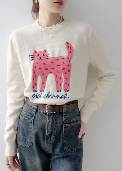 Effortlessly Elegant Sweater with a Timeless Design