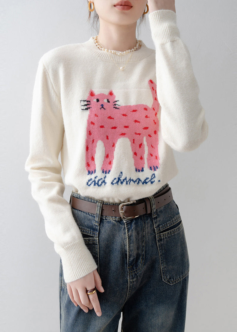 Effortlessly Elegant Sweater with a Timeless Design