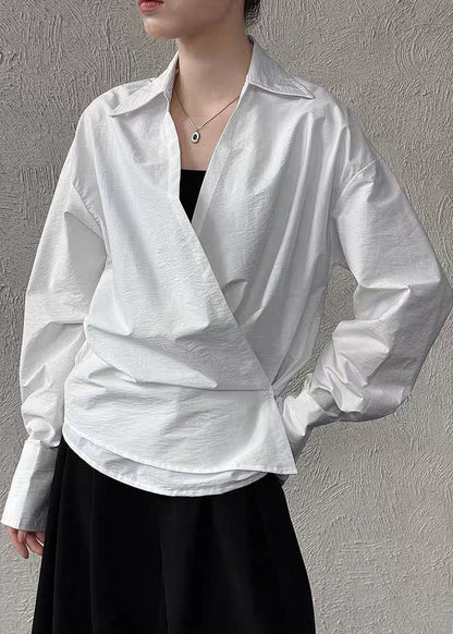 Effortlessly Elegant Shirt with a Timeless Design