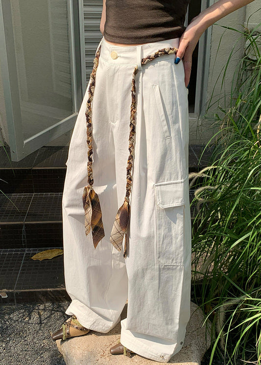 Well Tailored Pants with a Graceful Silhouette
