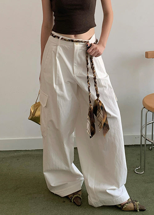 Well Tailored Pants with a Graceful Silhouette