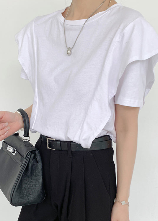 Sophisticated Garment with a Clean Classic Look