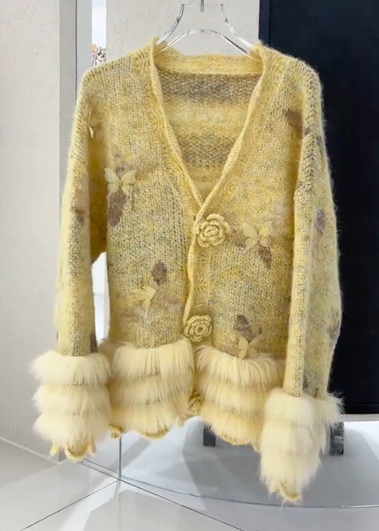 Classic Vintage Cardigan with a Flattering Fit