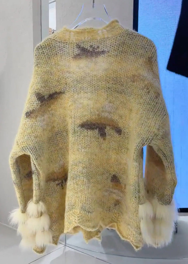Classic Vintage Cardigan with a Flattering Fit