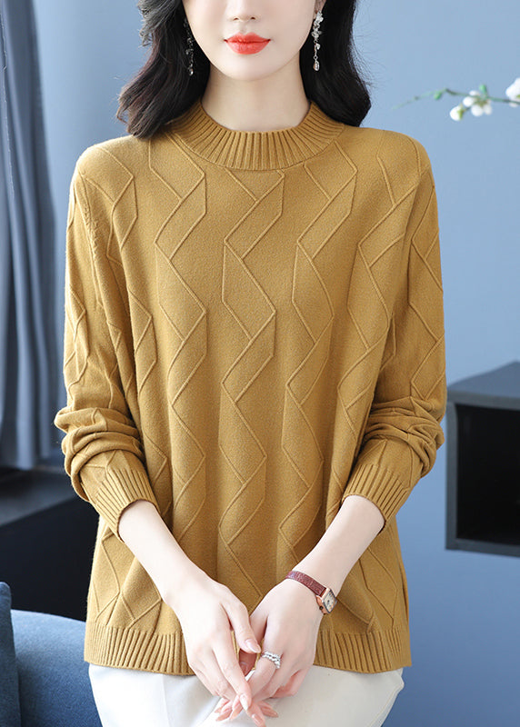 Beautifully Finished Pullover in a Timeless Design