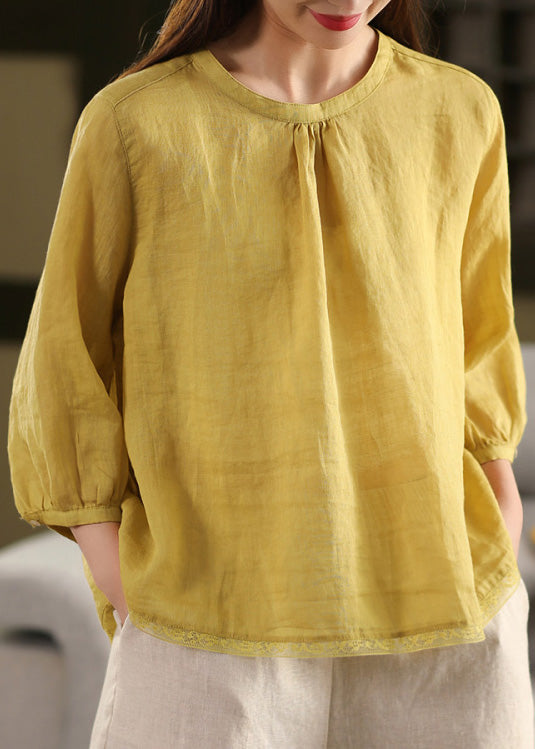 Sophisticated Blouse with a Clean Classic Look