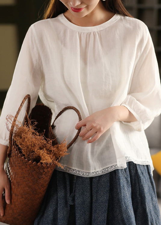 Sophisticated Blouse with a Clean Classic Look
