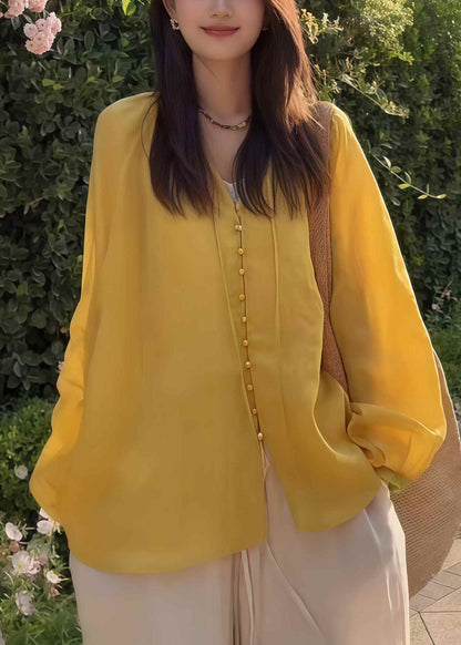 Well Tailored Shirt with a Graceful Silhouette
