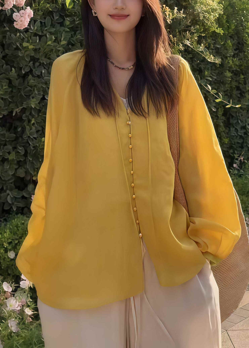 Well Tailored Shirt with a Graceful Silhouette