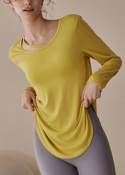 Well Tailored Top with a Graceful Silhouette