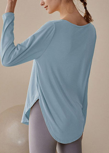 Well Tailored Top with a Graceful Silhouette