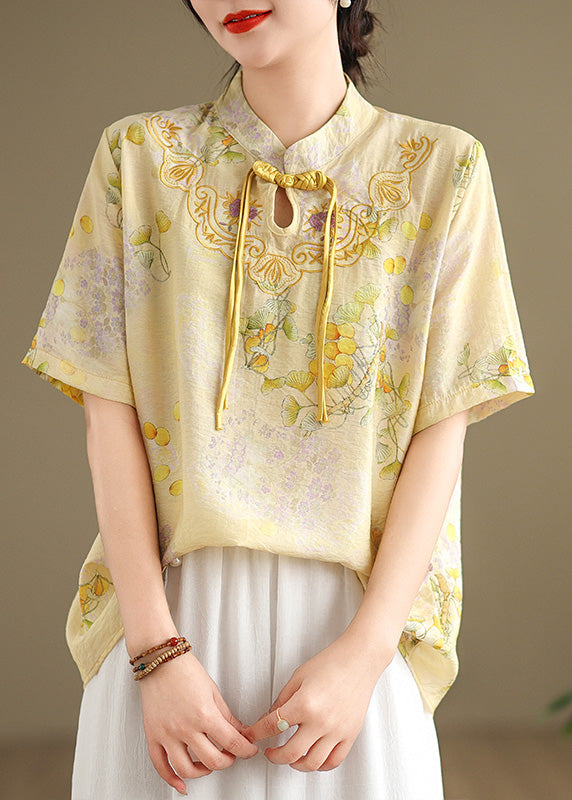 Well Tailored Blouse with a Graceful Silhouette