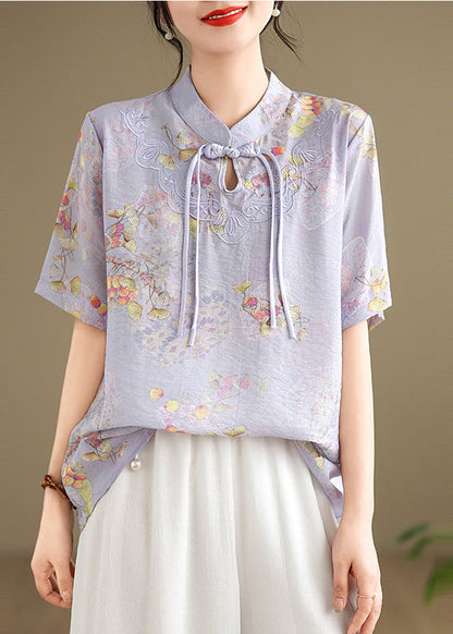 Well Tailored Blouse with a Graceful Silhouette