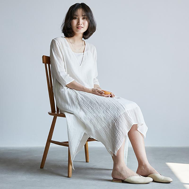 Well Tailored Dress with a Graceful Silhouette