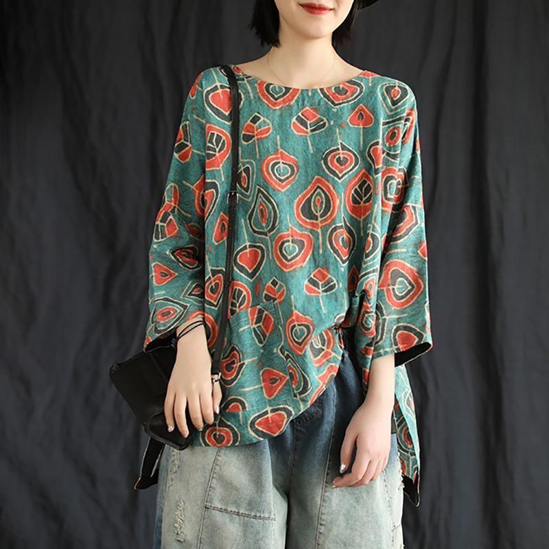 Beautifully Crafted Blouse in a Classic Style