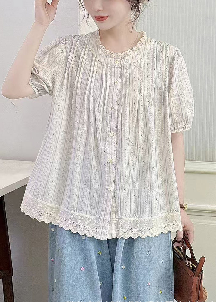 Effortlessly Elegant Top with a Timeless Design