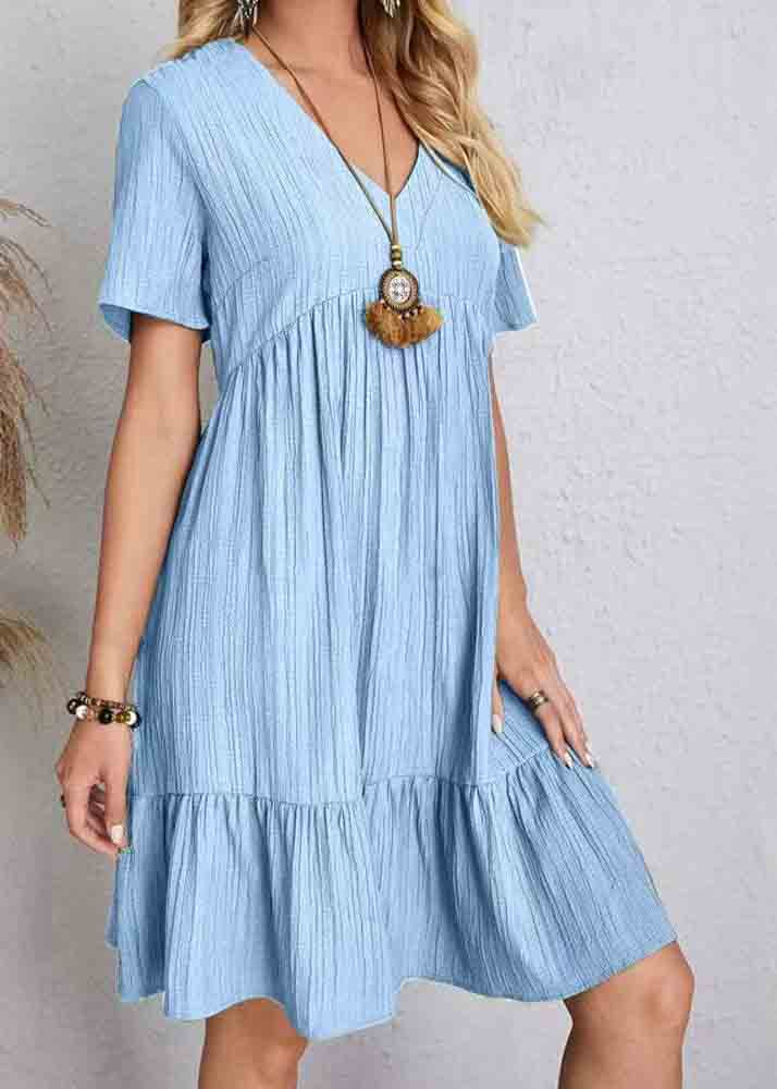 Gracefully Styled Dress for Any Occasion