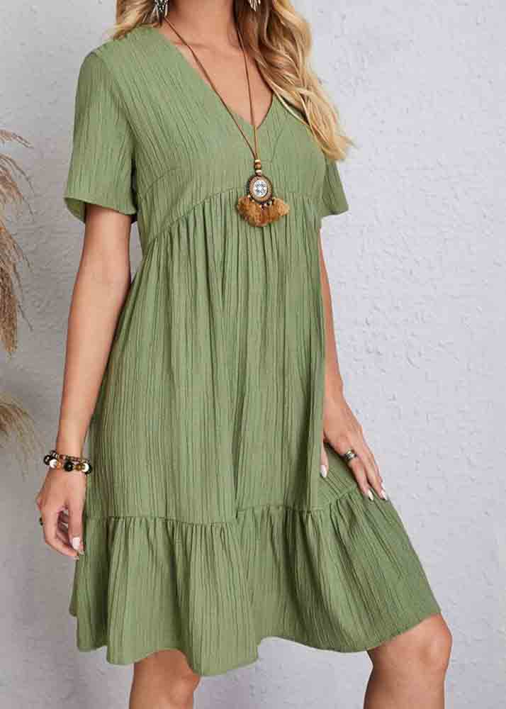 Gracefully Styled Dress for Any Occasion