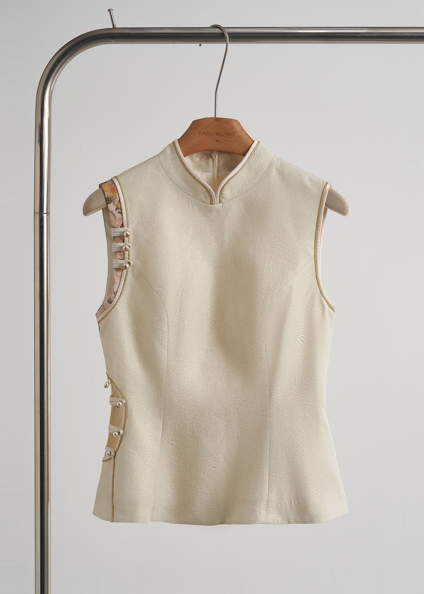 Classic Vintage & Enduringly Stylish Garment