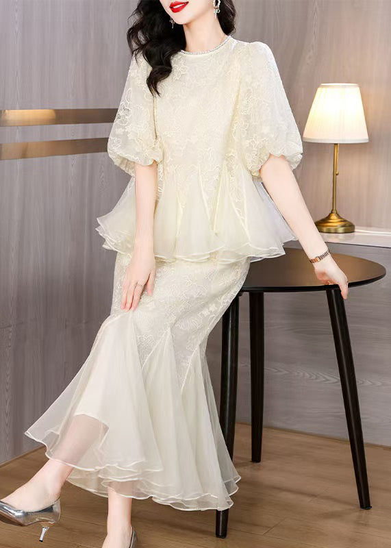 Beautifully Finished Top in a Timeless Design