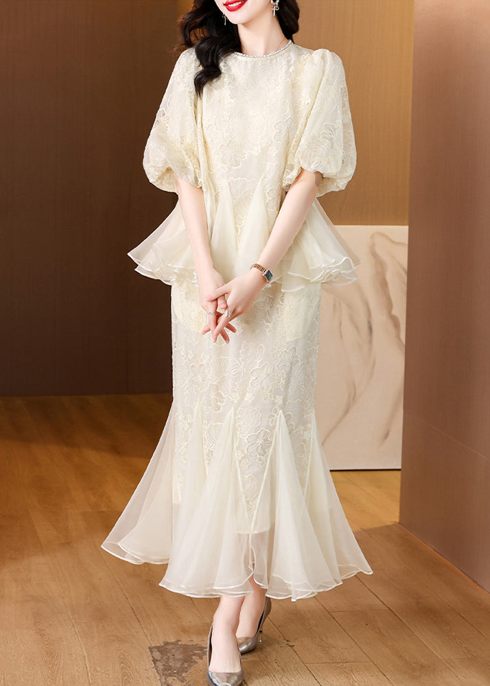 Beautifully Finished Top in a Timeless Design