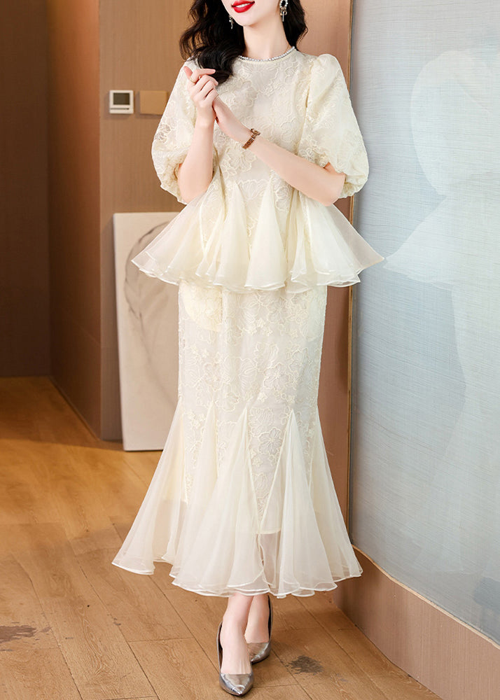 Beautifully Finished Top in a Timeless Design