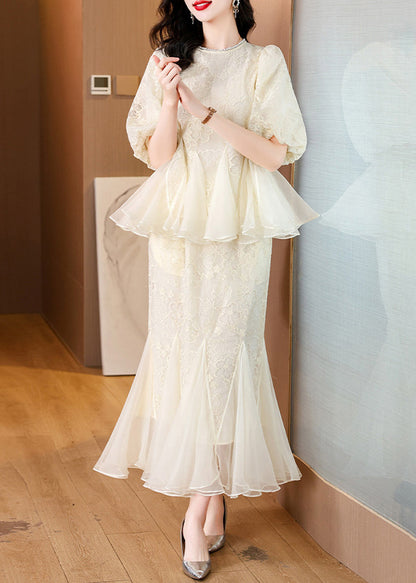 Beautifully Finished Top in a Timeless Design
