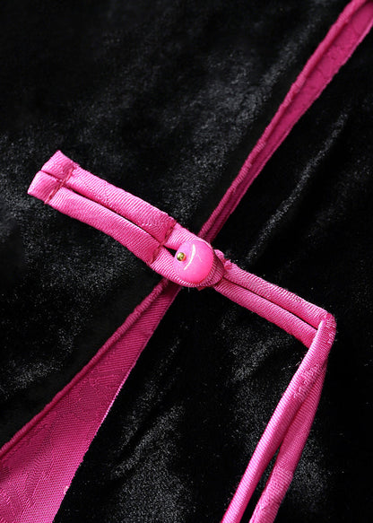 Gracefully Styled Coat for Any Occasion