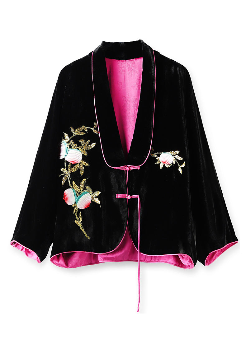 Gracefully Styled Coat for Any Occasion