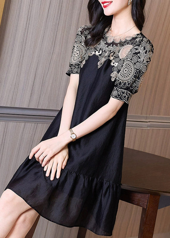 Classic Vintage Dress with a Flattering Fit