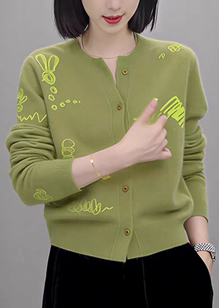 Gracefully Styled Coat for Any Occasion