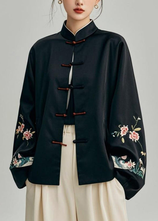 Elegantly Styled Coat for Everyday Wear
