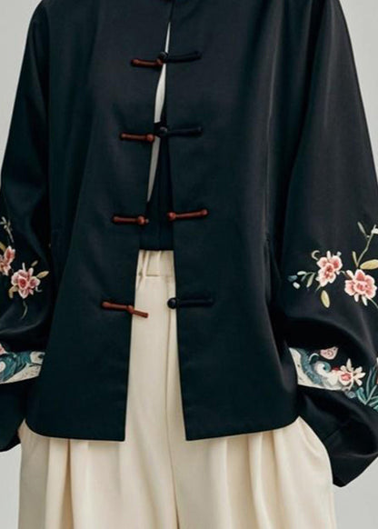 Elegantly Styled Coat for Everyday Wear