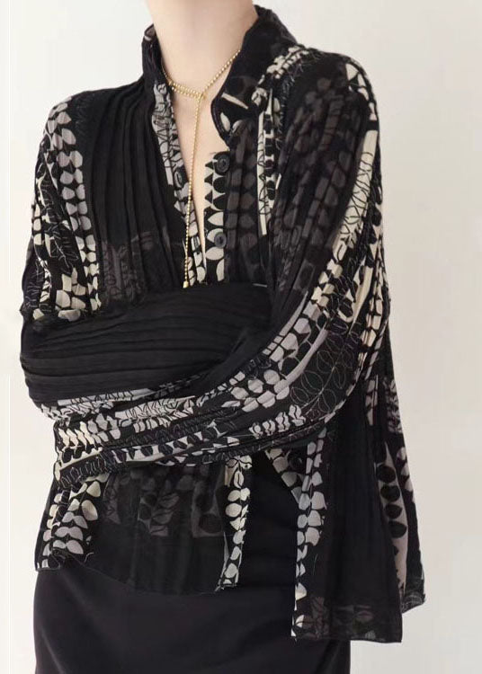 Elegantly Styled Blouse for Everyday Wear