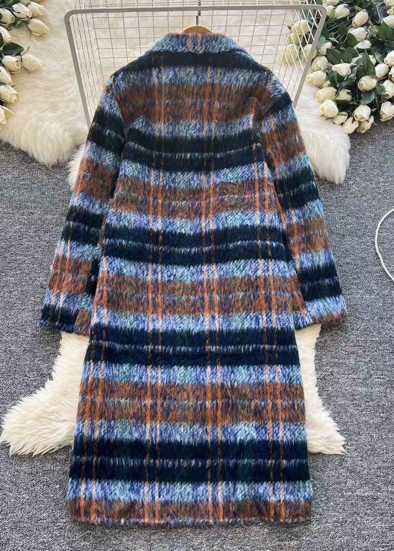 Elegantly Styled Coat for Everyday Wear