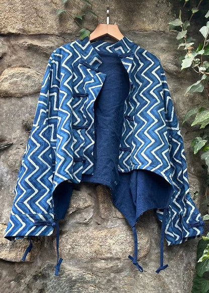 Well Tailored Coat with a Graceful Silhouette