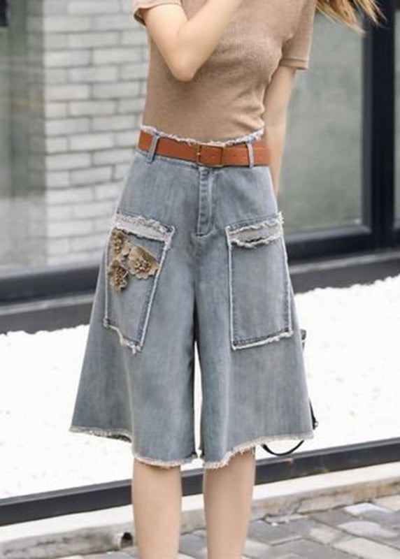 Effortlessly Elegant Pants with a Timeless Design