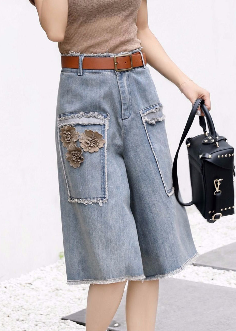 Effortlessly Elegant Pants with a Timeless Design