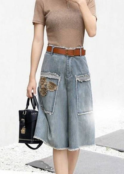 Effortlessly Elegant Pants with a Timeless Design
