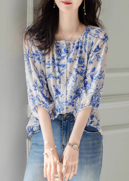 Classic Vintage Top with a Flattering Fit
